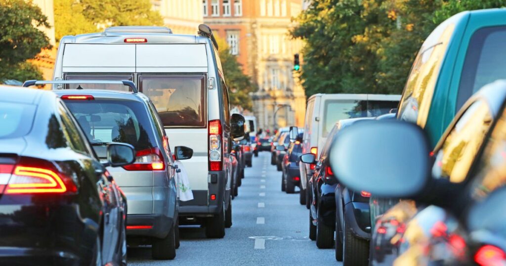 Autos statt Fahrrad: Stau in Hamburg 